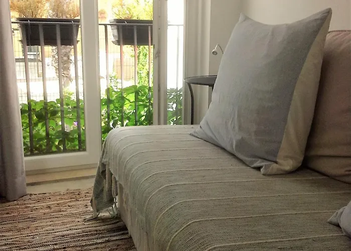 Apartments Uppe Villa